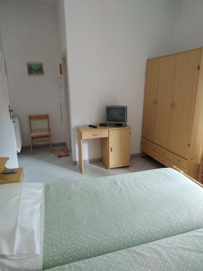 Albergo Villa Canapini Chianciano Terme Extérieur photo